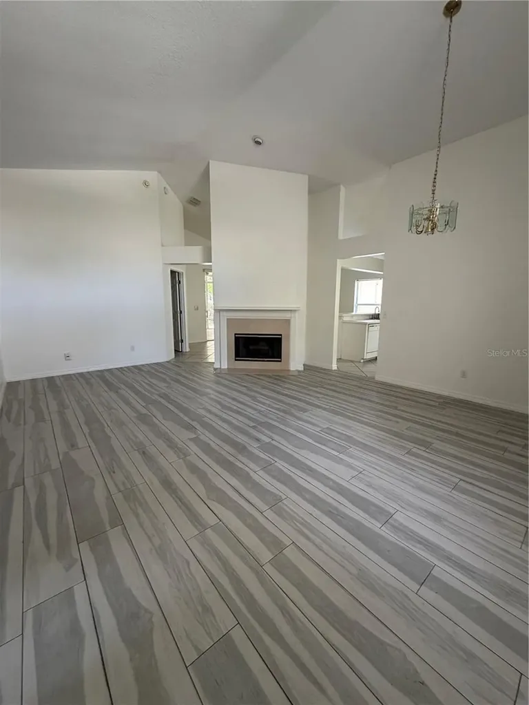 5554 Ligustrum Loop Oviedo FL 32765