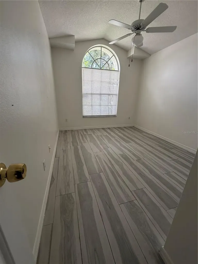 5554 Ligustrum Loop Oviedo FL 32765
