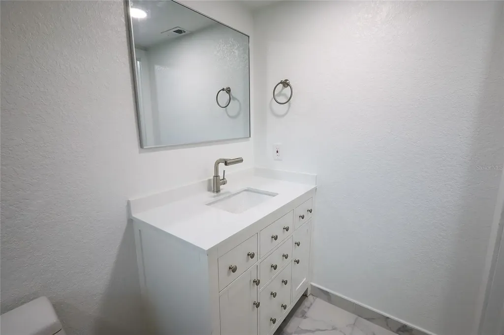 6427 A L Campbell Lane Seffner FL 33584
