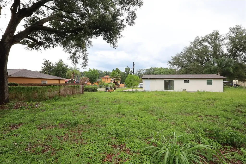 6427 A L Campbell Lane Seffner FL 33584