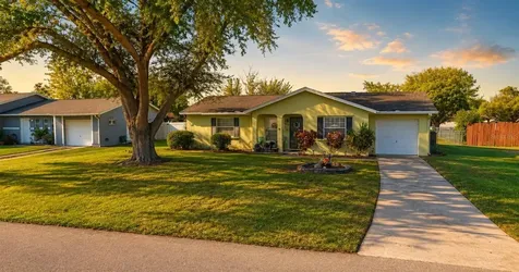 722 Royal Palm Drive Kissimmee FL 34743