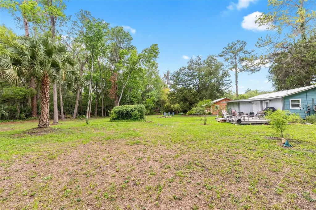 201-203 NE Tahota Avenue Micanopy FL 32667