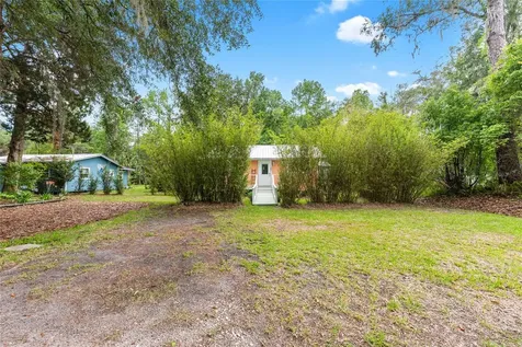 201-203 NE Tahota Avenue Micanopy FL 32667