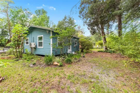 201-203 NE Tahota Avenue Micanopy FL 32667