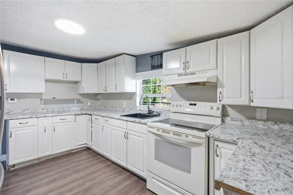 39217 Fibelkorn Road Zephyrhills FL 33540