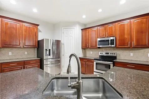 109 Elissar Drive Debary FL 32713