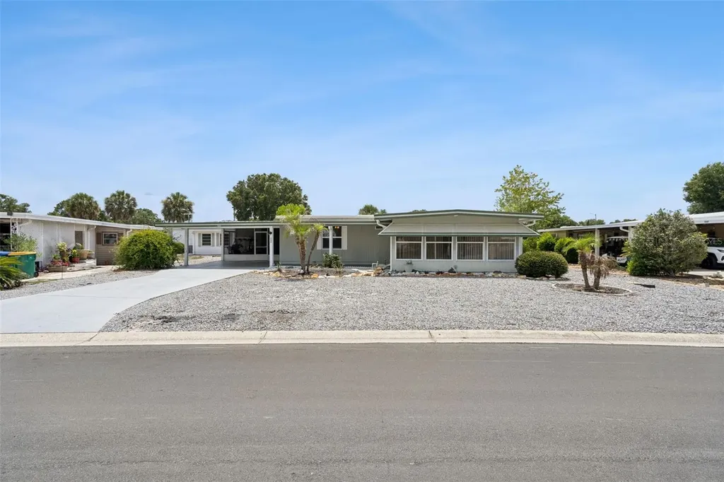 723 Viking Avenue Tavares FL 32778