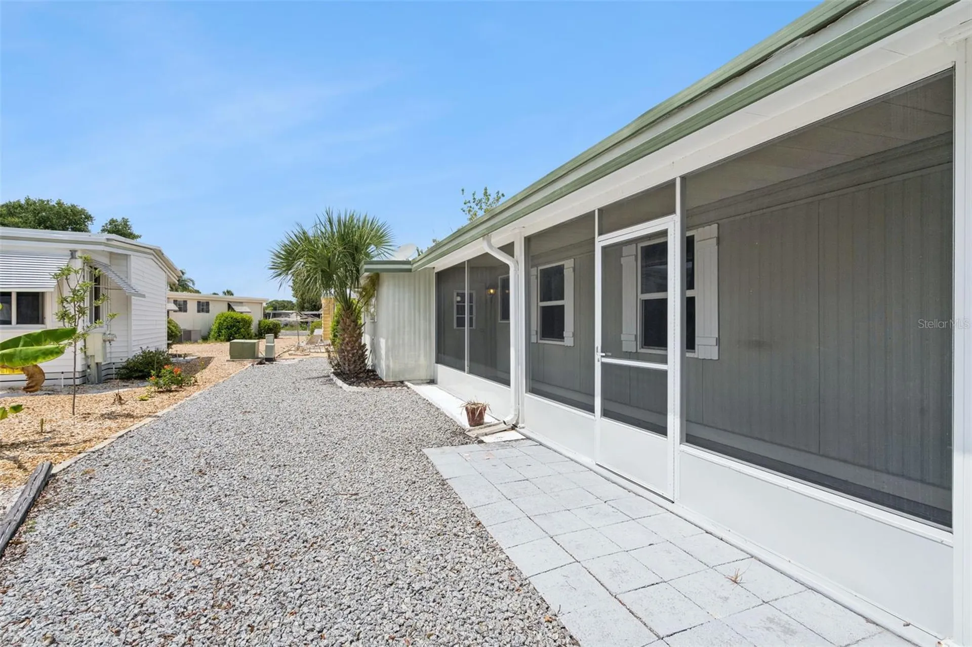 723 Viking Avenue Tavares FL 32778