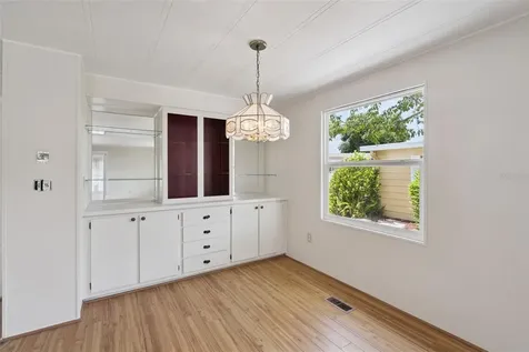 723 Viking Avenue Tavares FL 32778