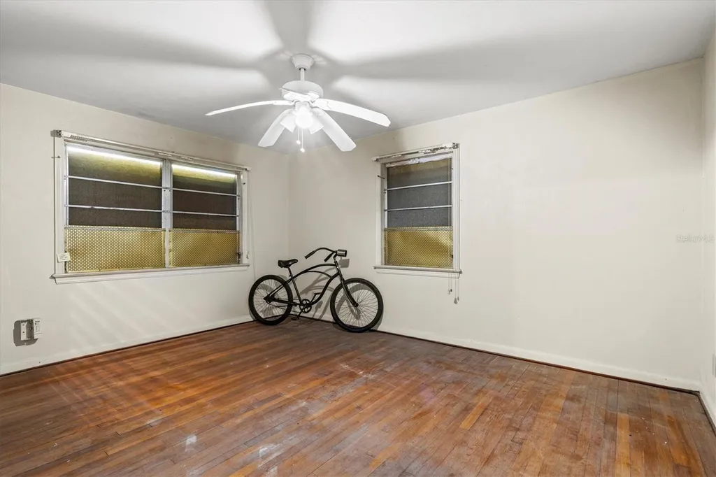 1208 28th Street W Bradenton FL 34205