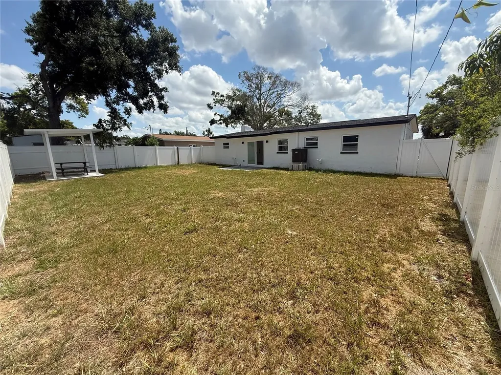 4910 Halifax Drive Tampa FL 33615