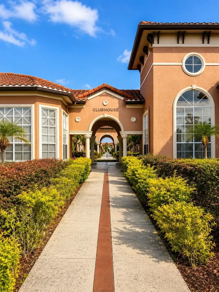 5542 Metrowest Boulevard Orlando FL 32811