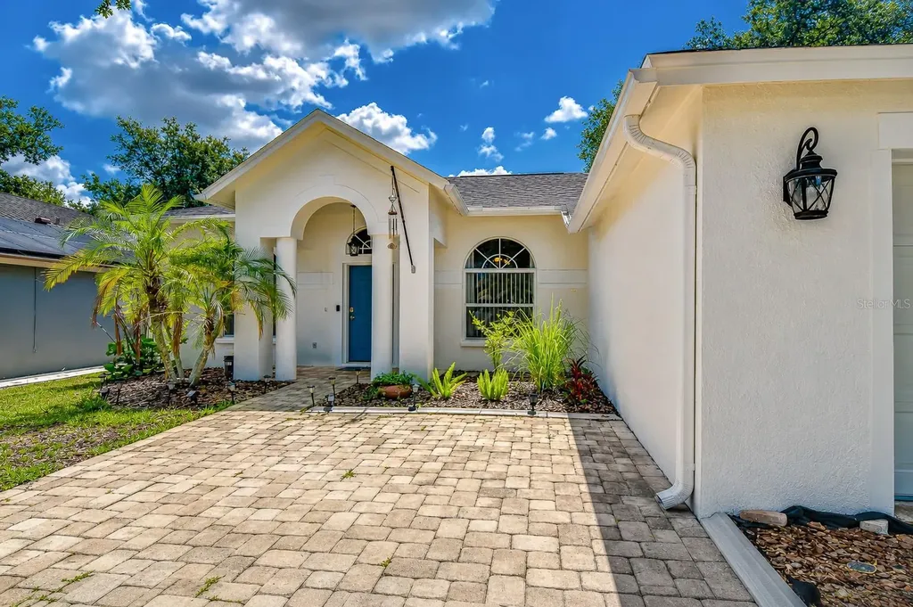 4822 Portobello Circle Valrico FL 33596