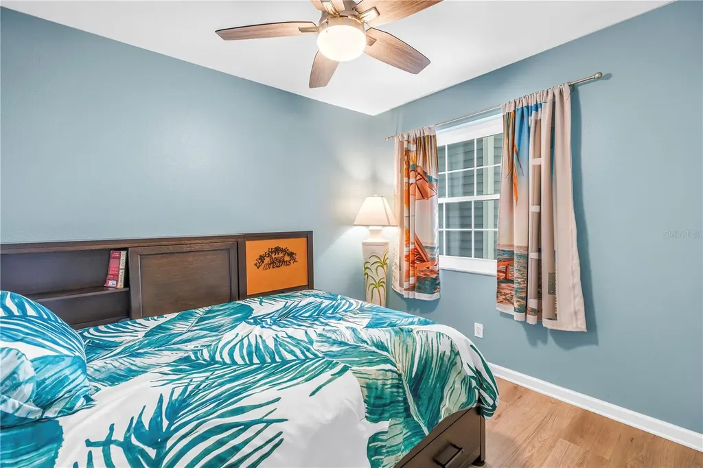 6924 Stones Throw Circle N St Petersburg FL 33710