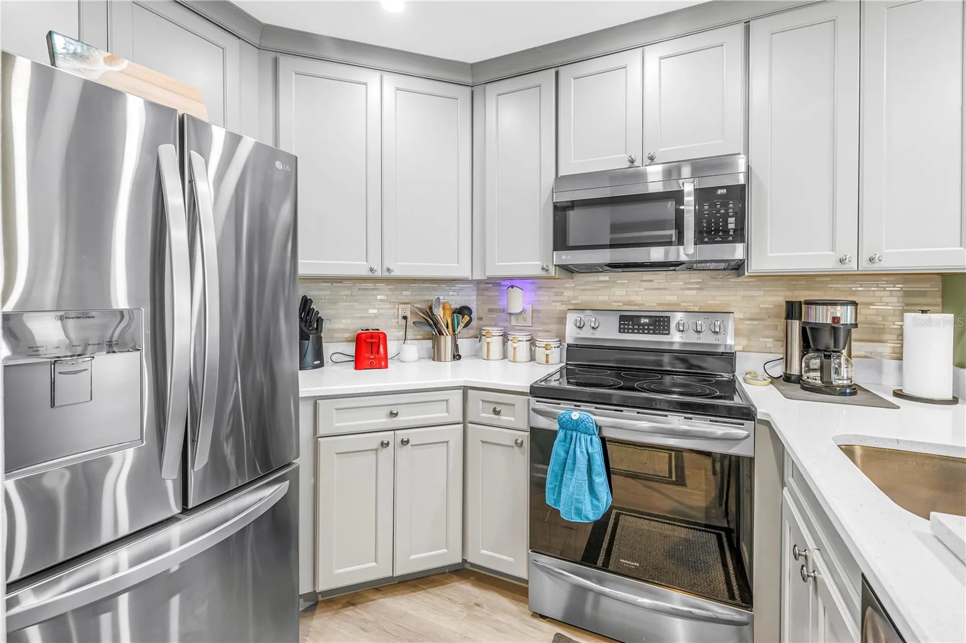 6924 Stones Throw Circle N St Petersburg FL 33710