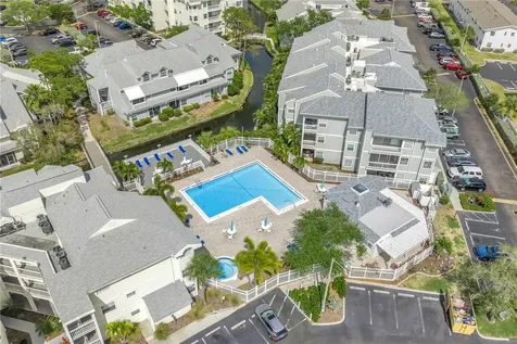 6924 Stones Throw Circle N St Petersburg FL 33710