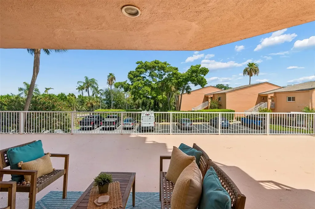 7430 Sunshine Skyway Lane S St Petersburg FL 33711