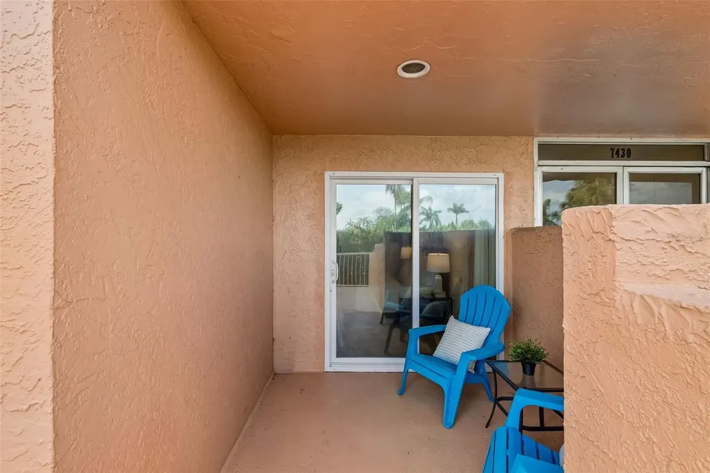 7430 Sunshine Skyway Lane S St Petersburg FL 33711
