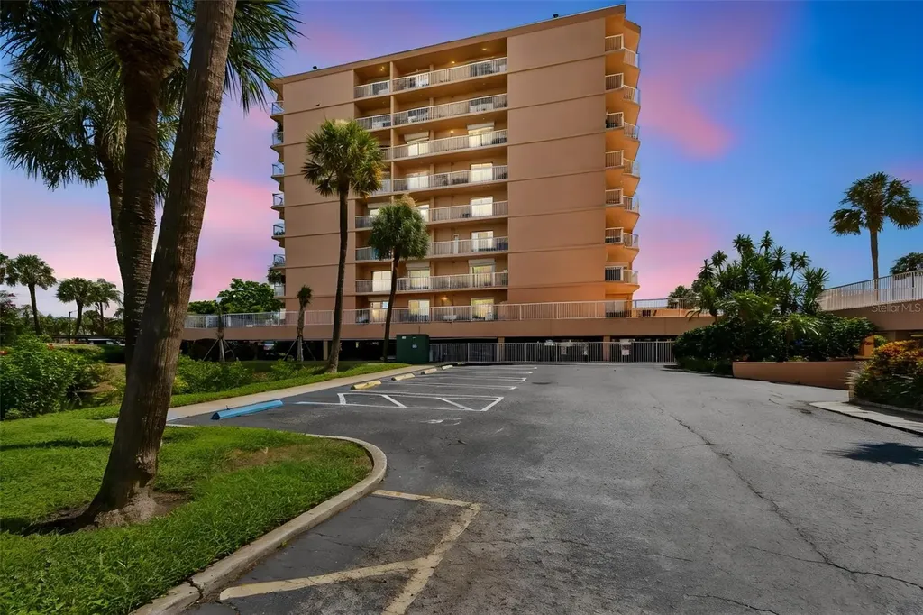 7430 Sunshine Skyway Lane S St Petersburg FL 33711