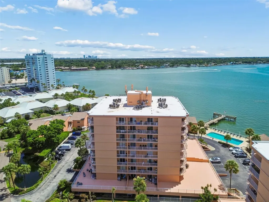 7430 Sunshine Skyway Lane S St Petersburg FL 33711
