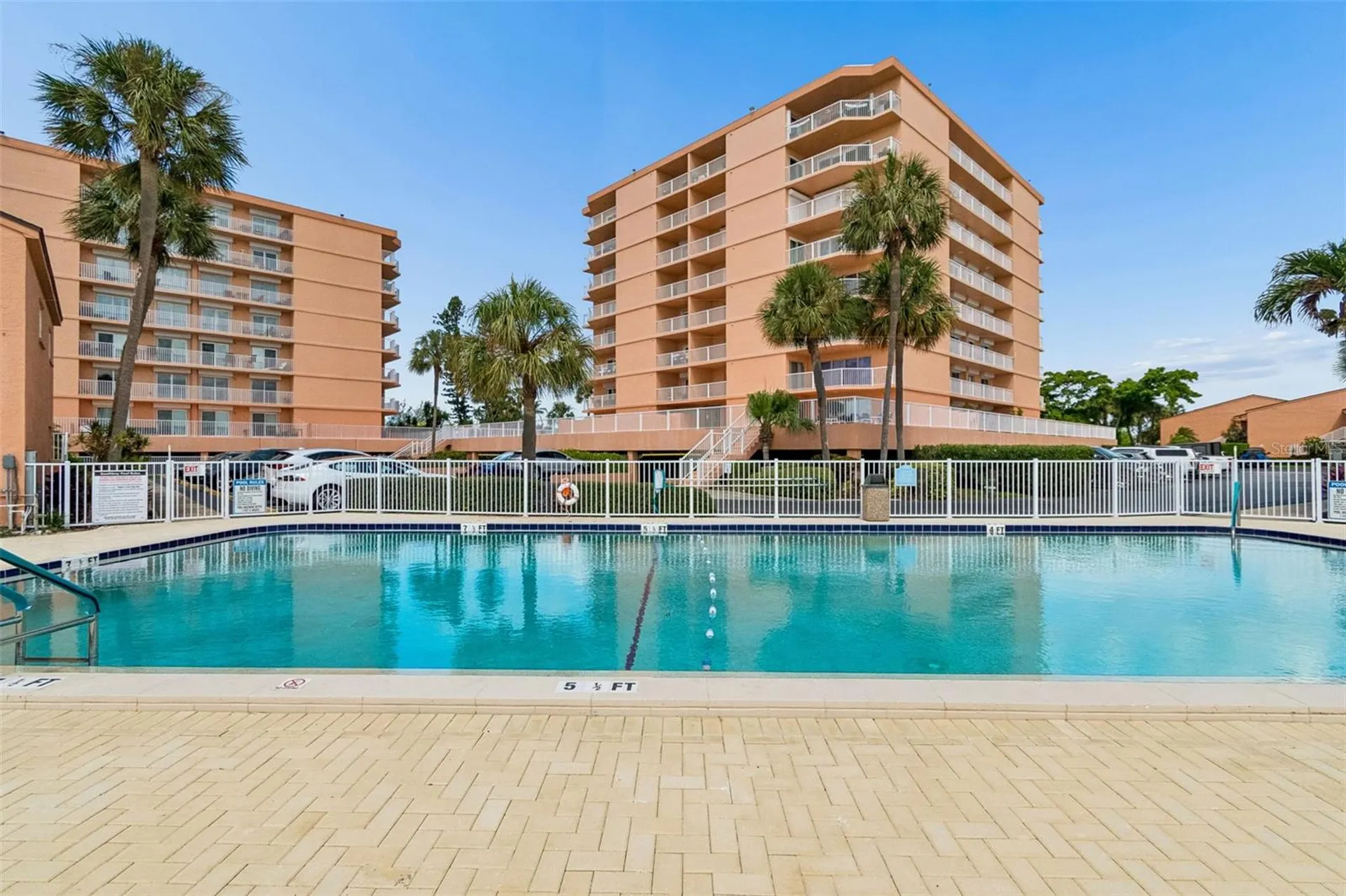 7430 Sunshine Skyway Lane S St Petersburg FL 33711
