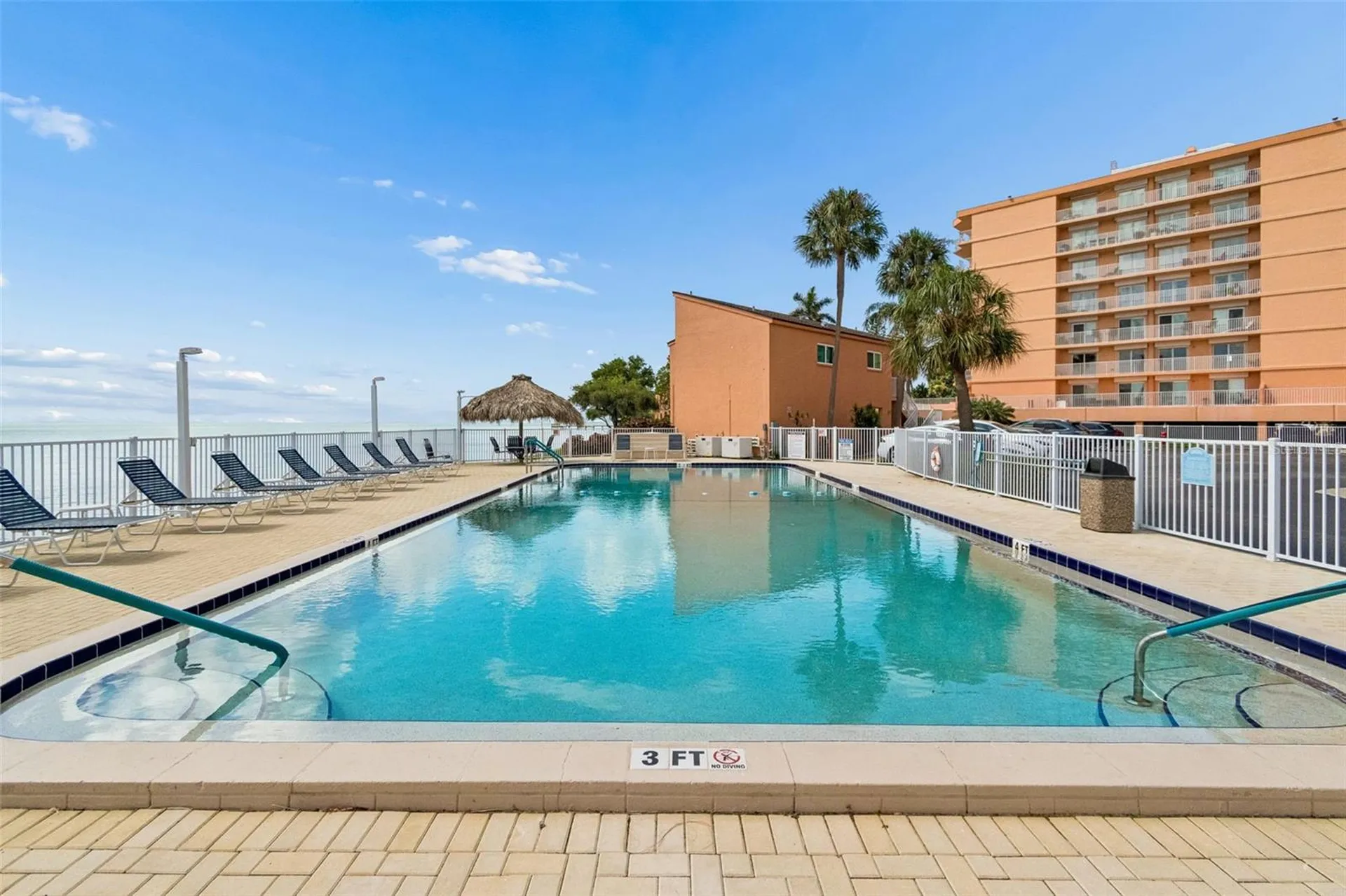 7430 Sunshine Skyway Lane S St Petersburg FL 33711
