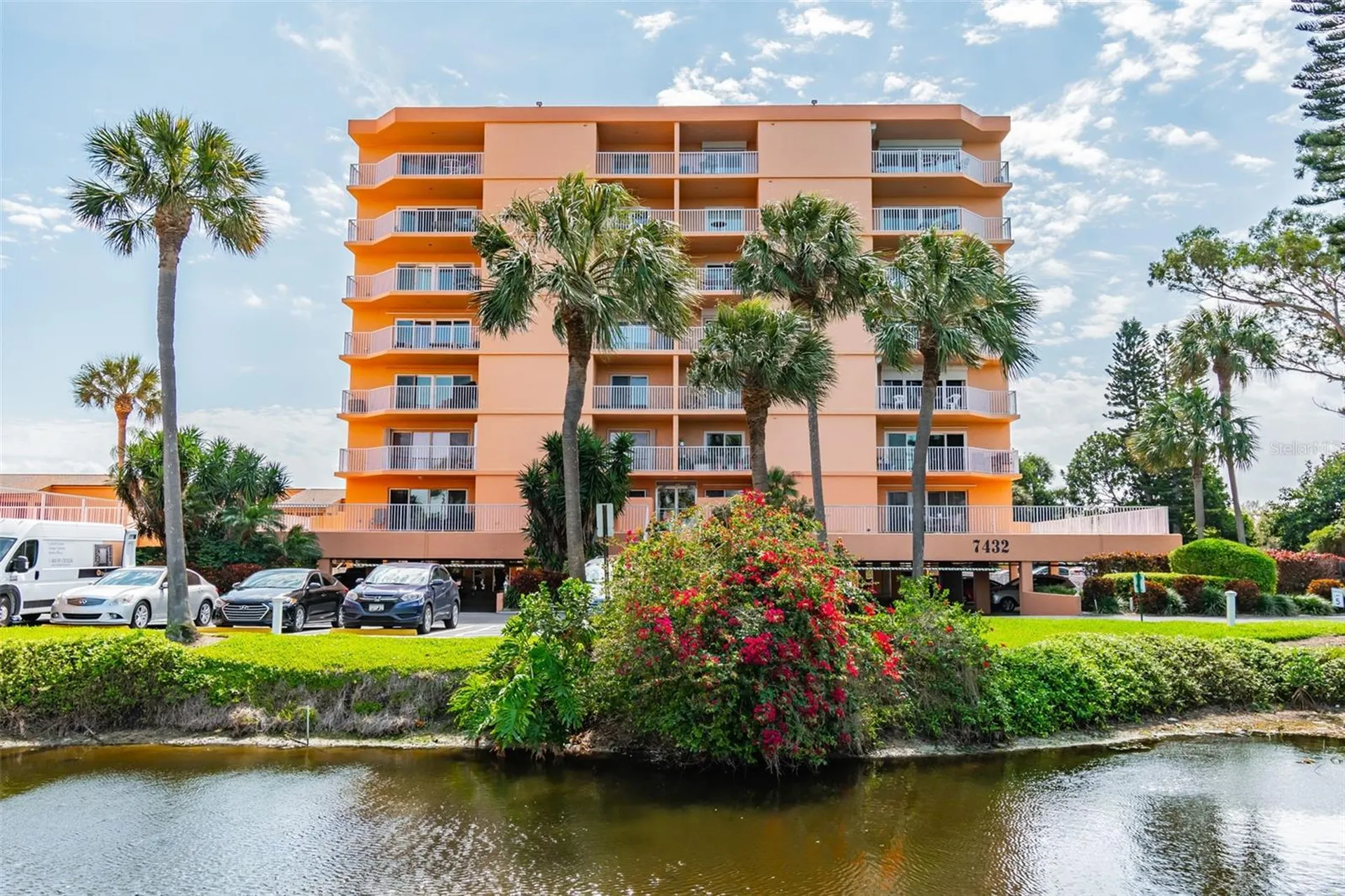7430 Sunshine Skyway Lane S St Petersburg FL 33711