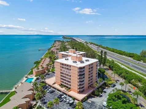 7430 Sunshine Skyway Lane S St Petersburg FL 33711