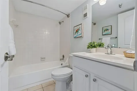 7430 Sunshine Skyway Lane S St Petersburg FL 33711