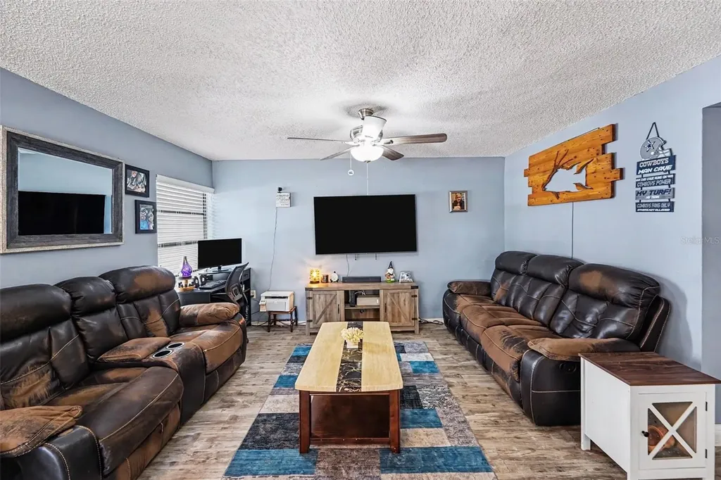 803 Fairwood Lane Clearwater FL 33759