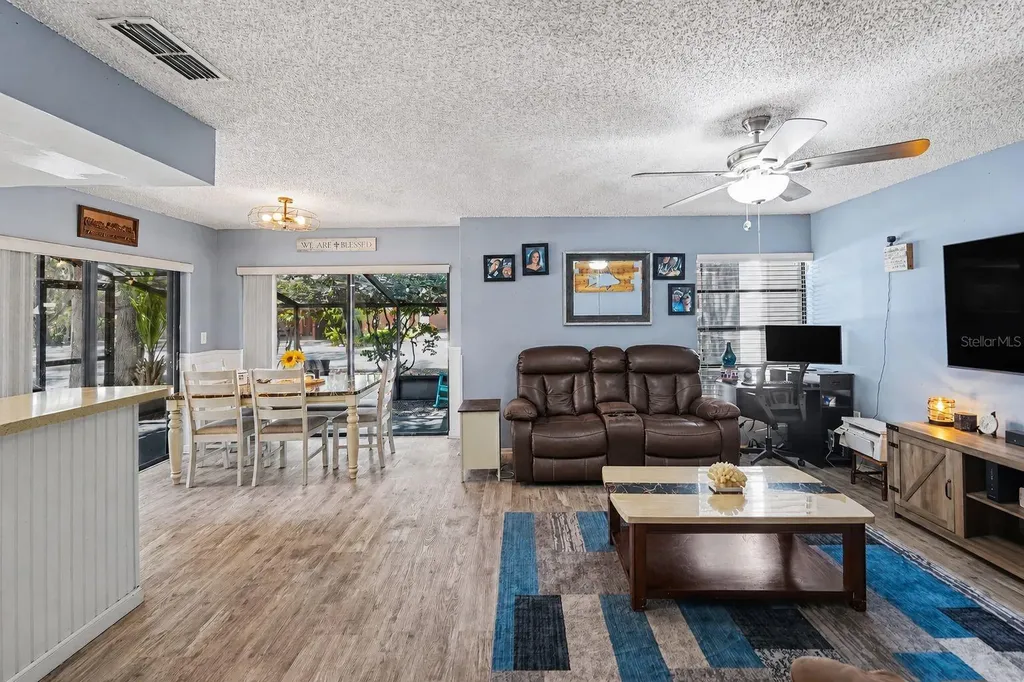 803 Fairwood Lane Clearwater FL 33759