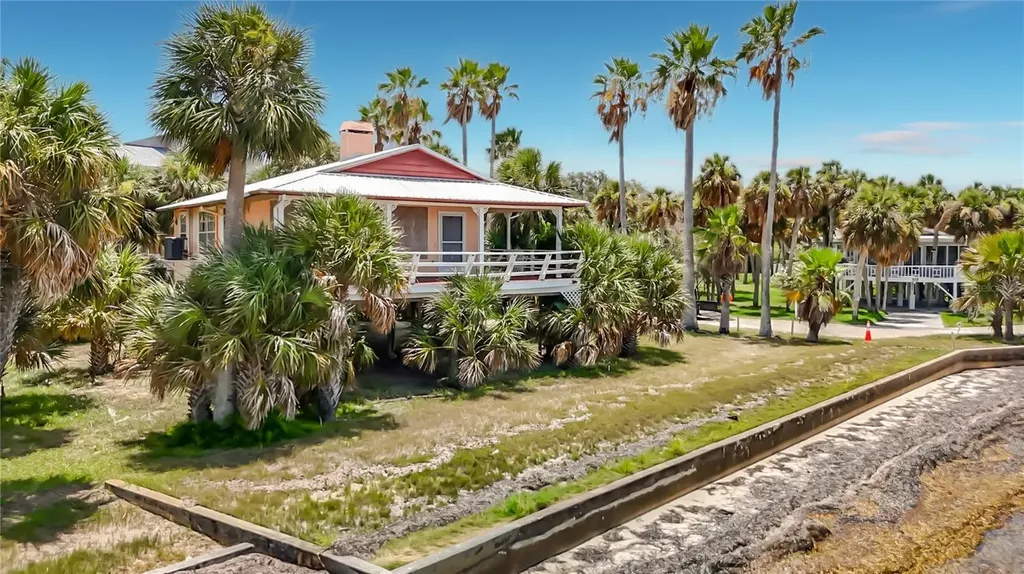 3447 Bayview Avenue Weeki Wachee FL 34607