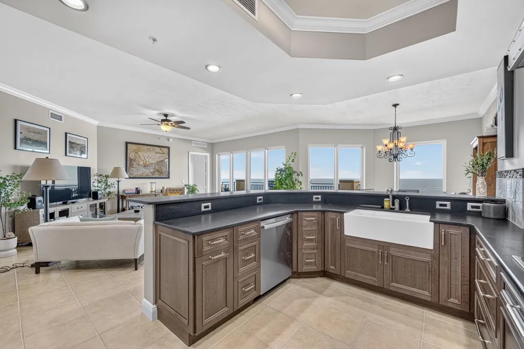 85 Avenue De La Mer Palm Coast FL 32137