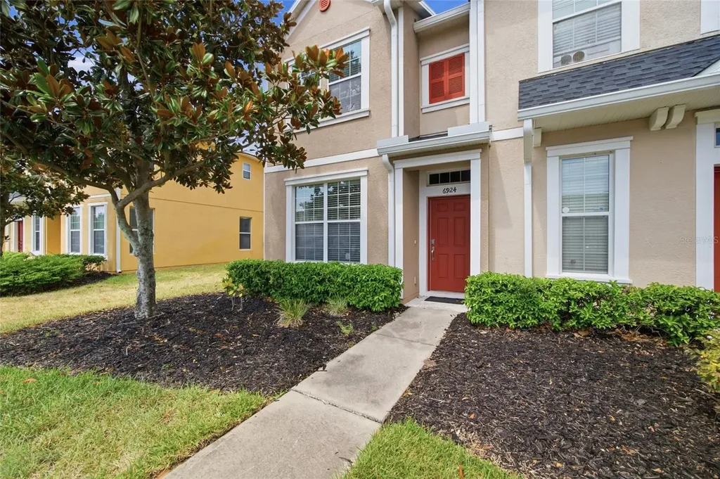 6924 Towering Spruce Drive Riverview FL 33578