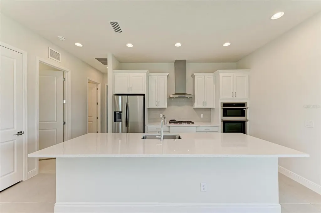 4324 Sea Marsh Place Parrish FL 34219