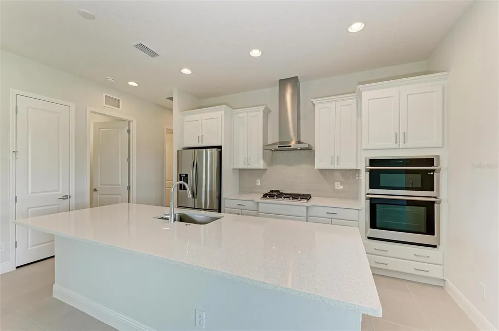 4324 Sea Marsh Place Parrish FL 34219