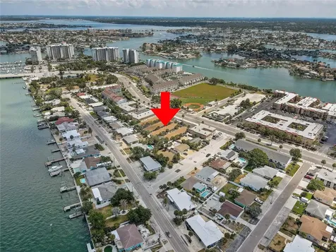 9030 Blind Pass Road St Petersburg FL 33706