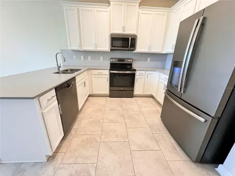 1252 Royal St George Boulevard Davenport FL 33896