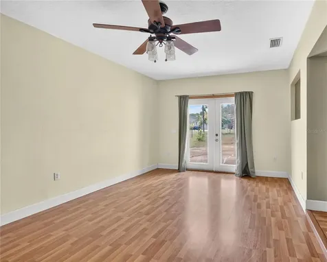 1420 E 8th Avenue Mount Dora FL 32757