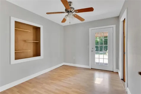 1420 E 8th Avenue Mount Dora FL 32757