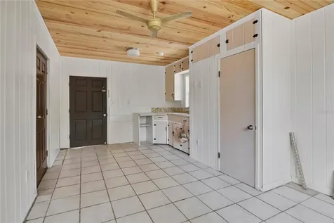 1420 E 8th Avenue Mount Dora FL 32757