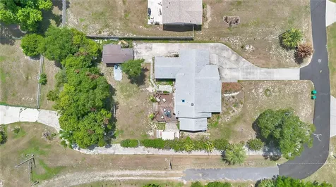 1420 E 8th Avenue Mount Dora FL 32757
