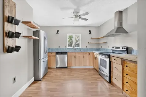 1420 E 8th Avenue Mount Dora FL 32757