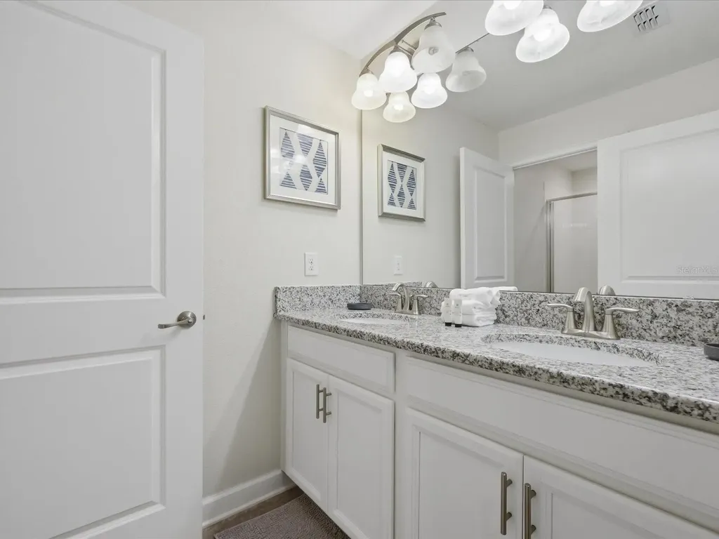 1562 Moon Valley Drive Davenport FL 33896