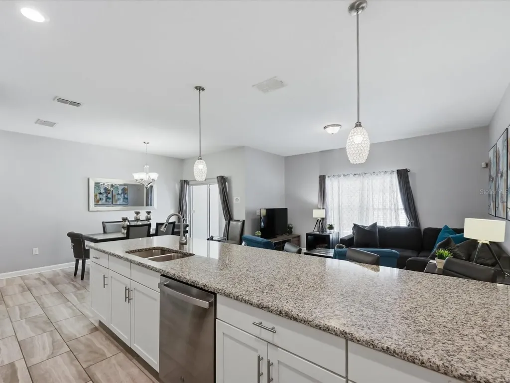 1562 Moon Valley Drive Davenport FL 33896