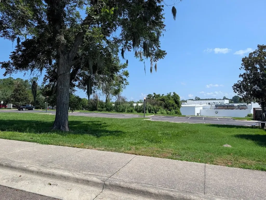 Xx NW 151st Boulevard Alachua FL 32615