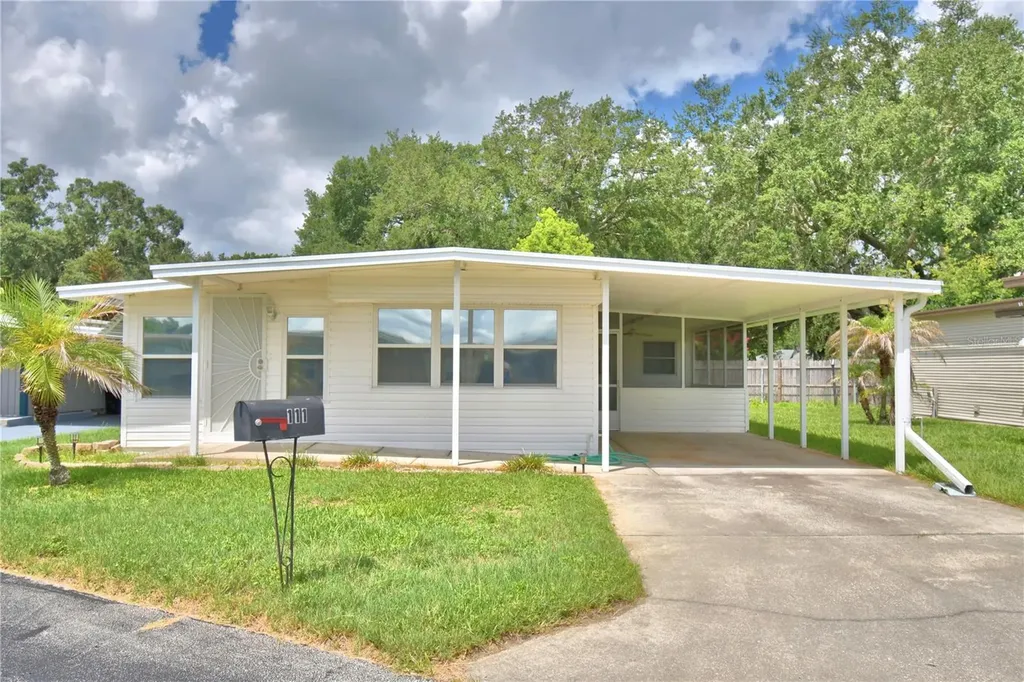 111 Paradise Lane Auburndale FL 33823