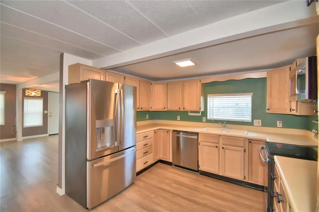 111 Paradise Lane Auburndale FL 33823