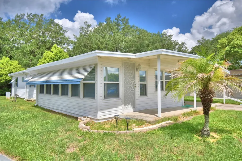 111 Paradise Lane Auburndale FL 33823