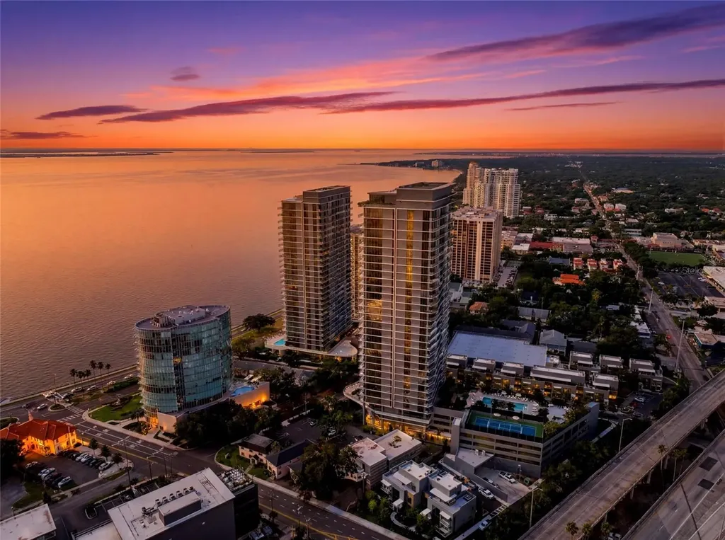 3015 S Ysabella Avenue Tampa FL 33629
